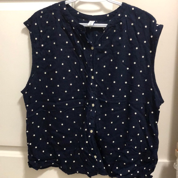 Old Navy Tops - Old Navy Blue Polka Dot button up sleeveless blouse